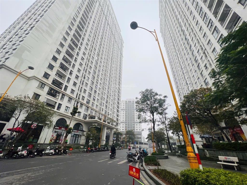 Cho thuê shophouse eco lake view 32 đại từ, nhà đã cải tạo 2 tầng đẹp, vào thuê được ngay