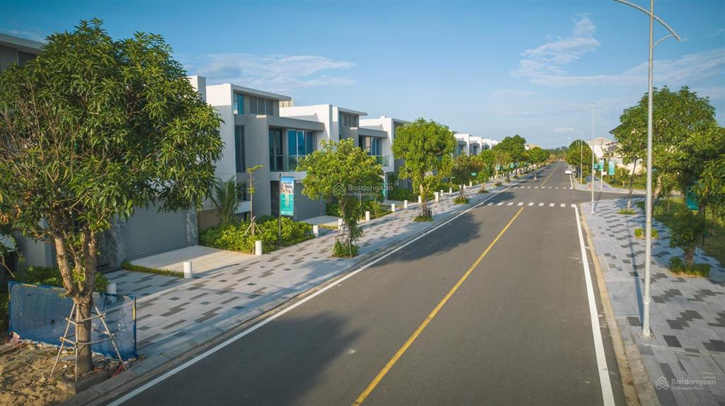 Bán biệt thự ven biển đà nẵng, đất ở sở hữu lâu dài, giá 15,5tỷ , 314.6m2, giá tốt nhất da victoria