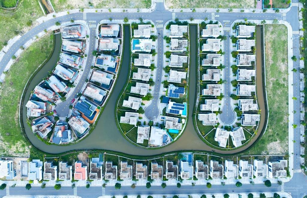 Bán biệt thự ven biển đà nẵng, đất ở sở hữu lâu dài, giá 15,5tỷ , 314.6m2, giá tốt nhất da victoria