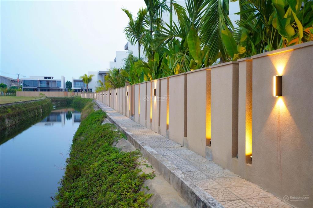 Bán biệt thự ven biển đà nẵng, đất ở sở hữu lâu dài, giá 15,5tỷ , 314.6m2, giá tốt nhất da victoria