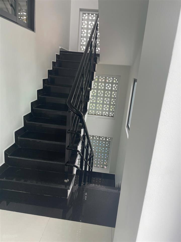 Bán gấp villa 4 phòng biển an bàng, hội an. doanh thu cho thuê tháng 35 triệu. cách biển 500m