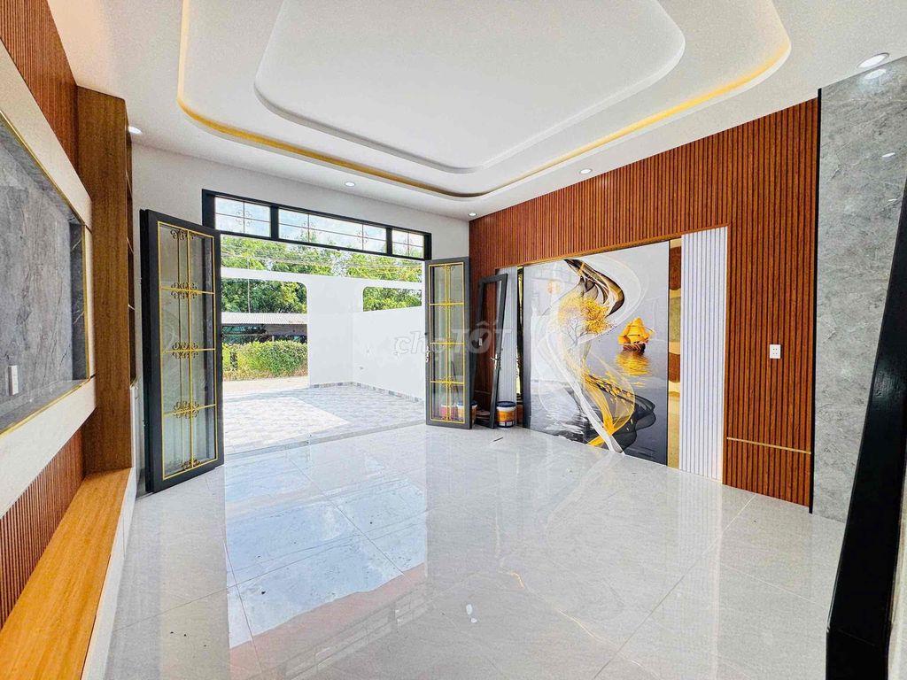 nhà bán nằm gần chợ bình chánh