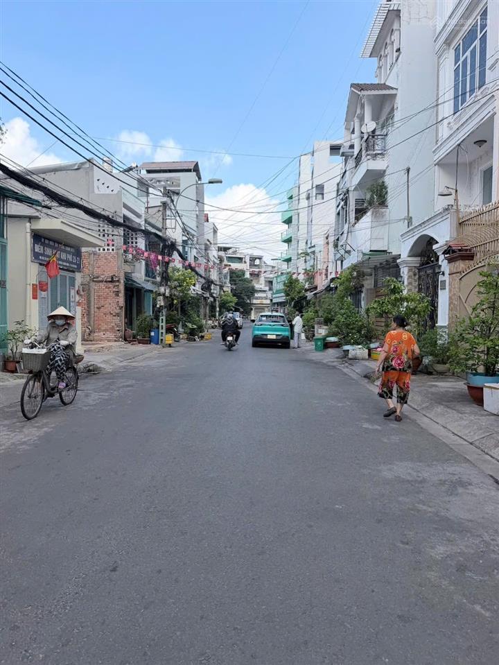 Nhà bán khu hiện hữu tại hẻm 181 âu dương lân