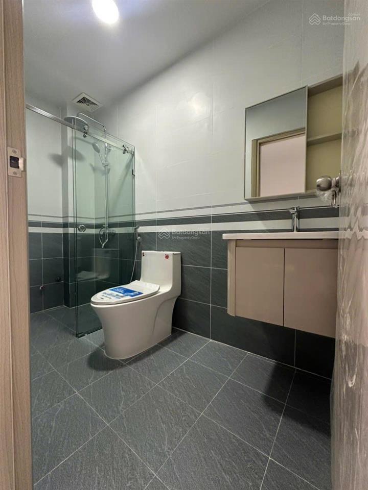 Nhà bán ngay cầu chữ y quận 8 đi quận 5 2 phút !!