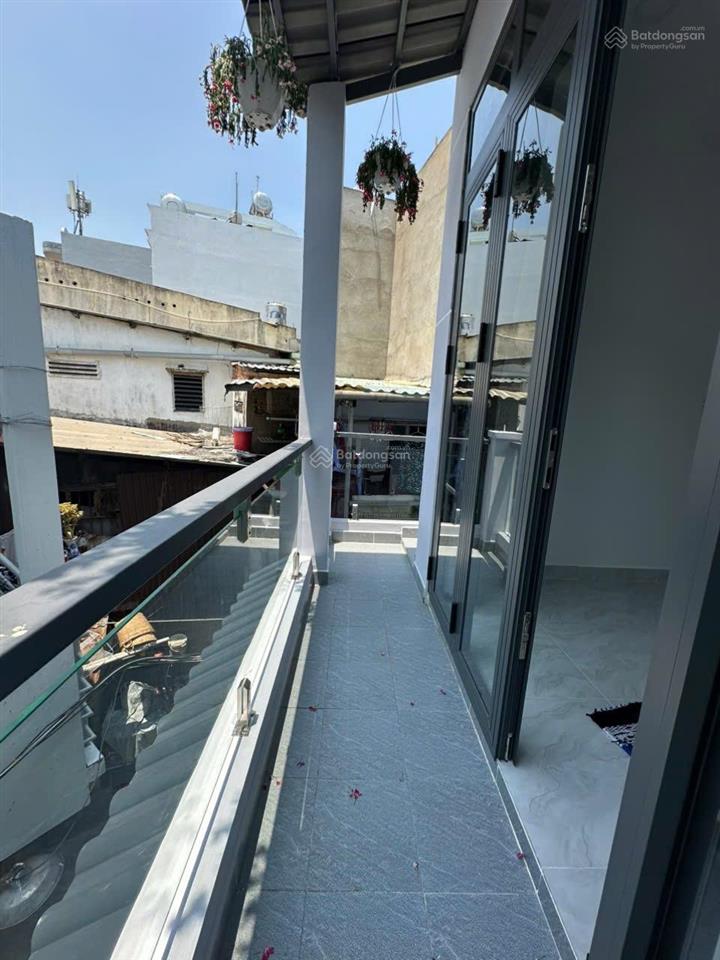 Nhà bán ngay cầu chữ y quận 8 đi quận 5 2 phút !!