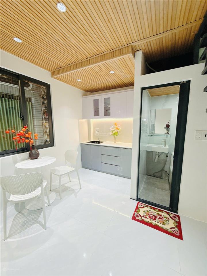 Bán nhà mới xinh lung linh thuộc khu vip p3q8.