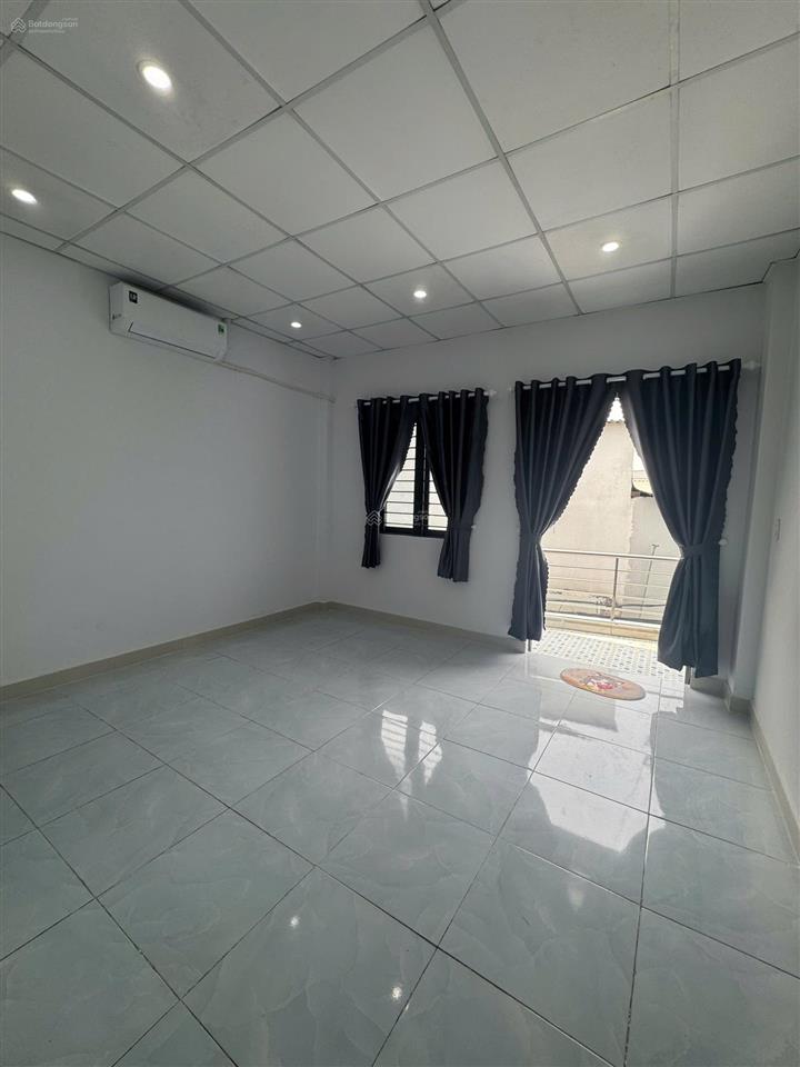 Nhà bán 2 mặt hẻm tại hẻm hương quê vào 50m đường xe ba gác