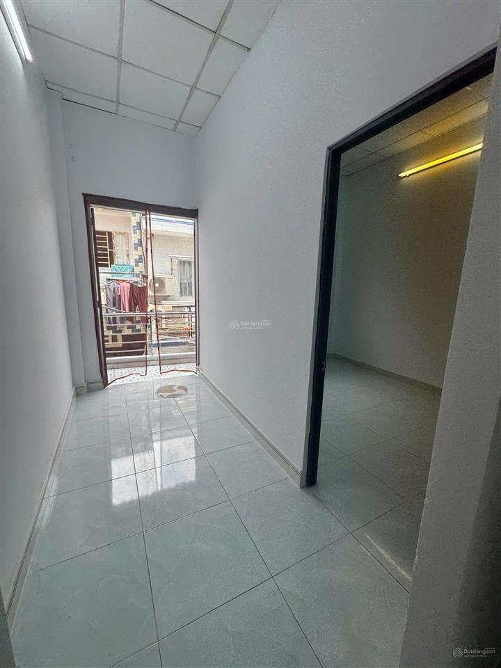 Nhà bán 2 mặt hẻm tại hẻm hương quê vào 50m đường xe ba gác