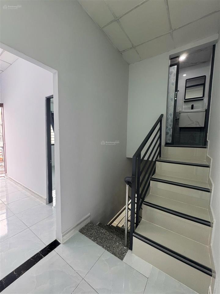 Nhà bán 2 mặt hẻm tại hẻm hương quê vào 50m đường xe ba gác