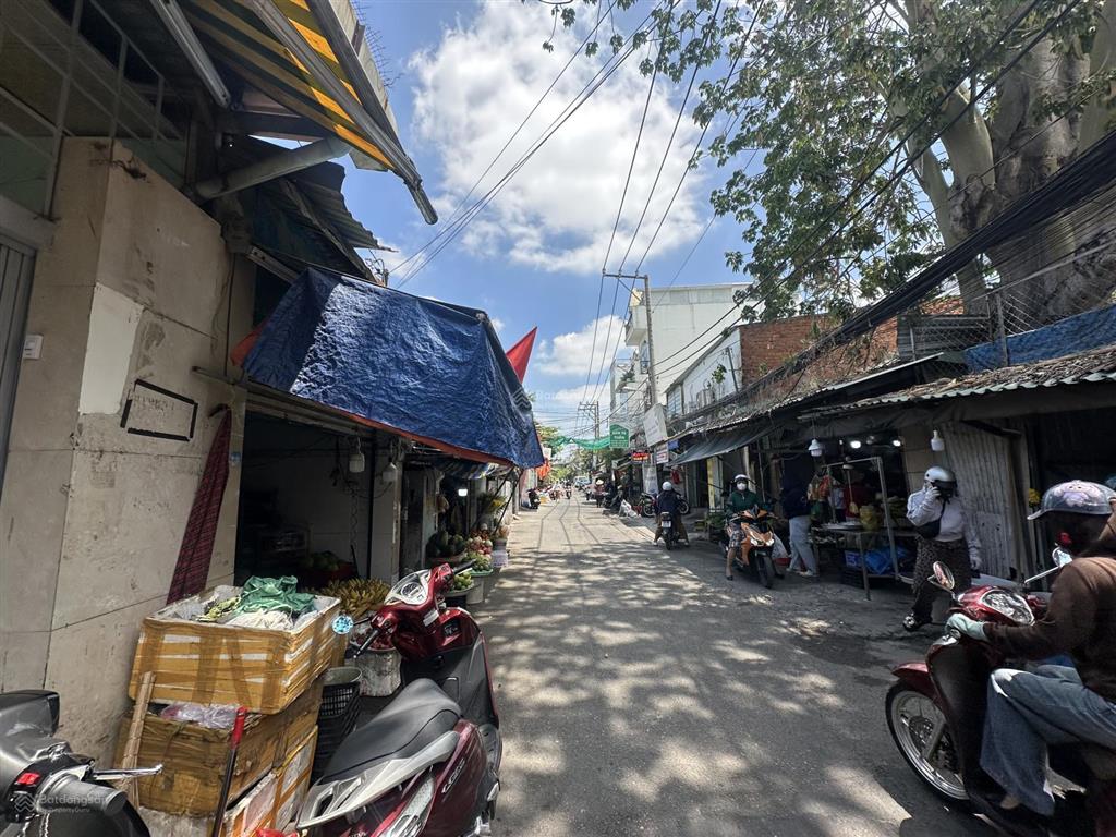 Nhà bán khu sầm uất trần xuân soạn tiện lợi buôn bán đường tải q7