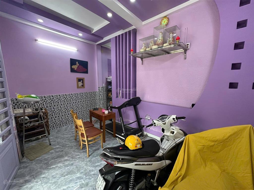 Nhà bán tại hẻm 2549 phạm thế hiển p7 q8