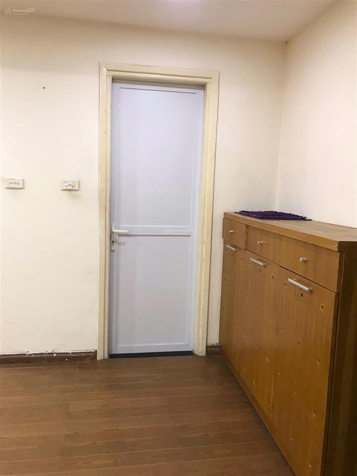 Cần cho thuê căn hộ m5 nguyễn chí thanh có dtt 133m², có 3 pn, 2 p vs, có đầy đủ