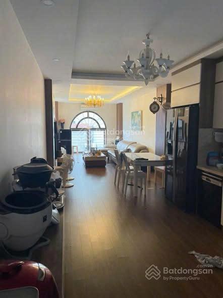 Cho thuê nhà vũ phạm hàm nguyễn khang	dt 60m x 7 tầngthông sàn, thang máy, điều hòa, giá thuê	30tr