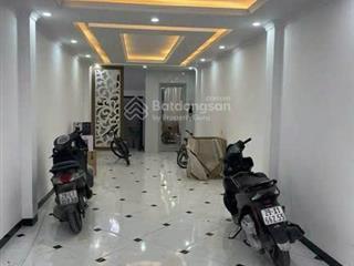 Cho thuê nhà vũ phạm hàm nguyễn khang	dt 60m x 7 tầngthông sàn, thang máy, điều hòa, giá thuê	30tr