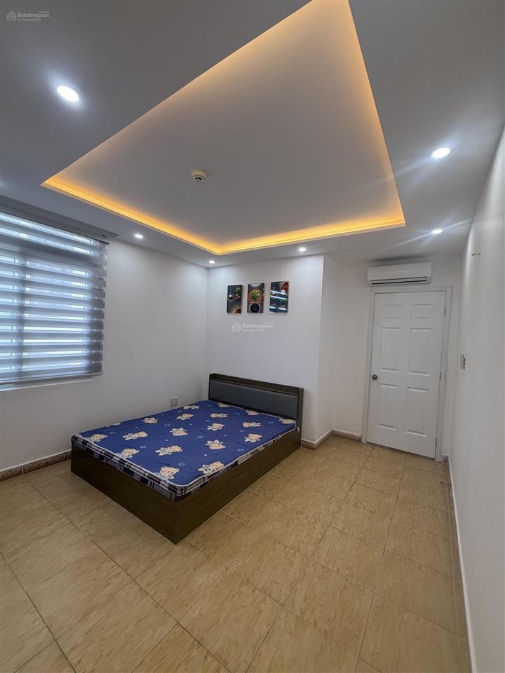 Bán căn hộ chung cư chính chủ sổ hồng diện tích 137m2 có 3 phòng ngủ 2 wc nội thất đầy đủ