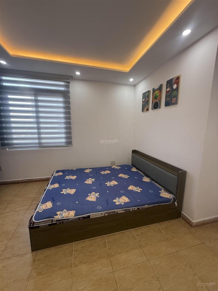 Bán căn hộ chung cư chính chủ sổ hồng diện tích 137m2 có 3 phòng ngủ 2 wc nội thất đầy đủ