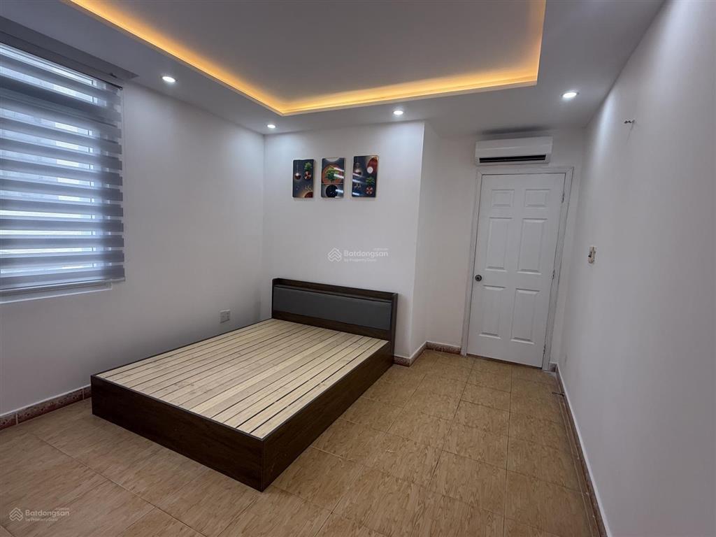 Bán căn hộ chung cư chính chủ sổ hồng diện tích 137m2 có 3 phòng ngủ 2 wc nội thất đầy đủ