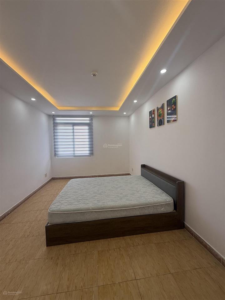 Bán căn hộ chung cư chính chủ sổ hồng diện tích 137m2 có 3 phòng ngủ 2 wc nội thất đầy đủ