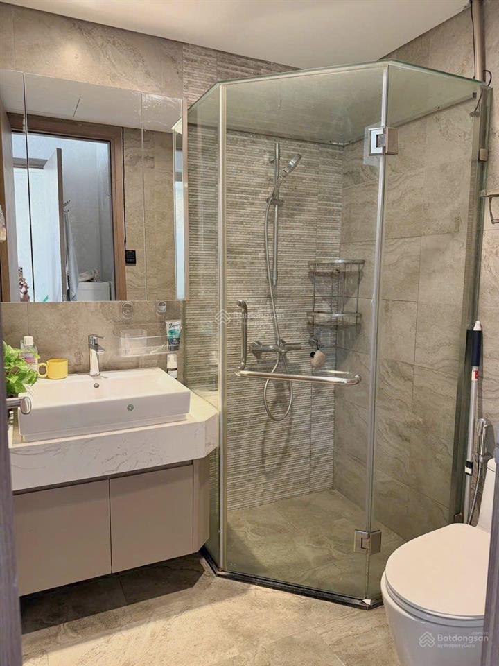 Bán căn hộ cao cấp 2pn2wc cực đẹp, giá tốt tại vinhomes symphony