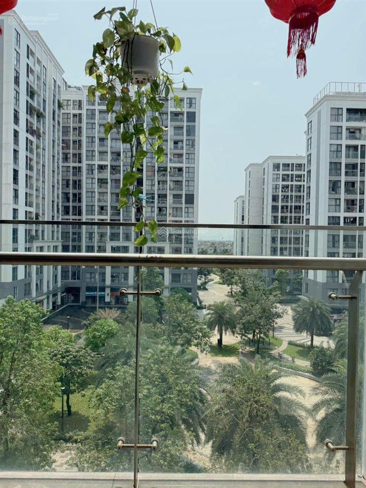 Bán căn hộ cao cấp 2pn2wc cực đẹp, giá tốt tại vinhomes symphony