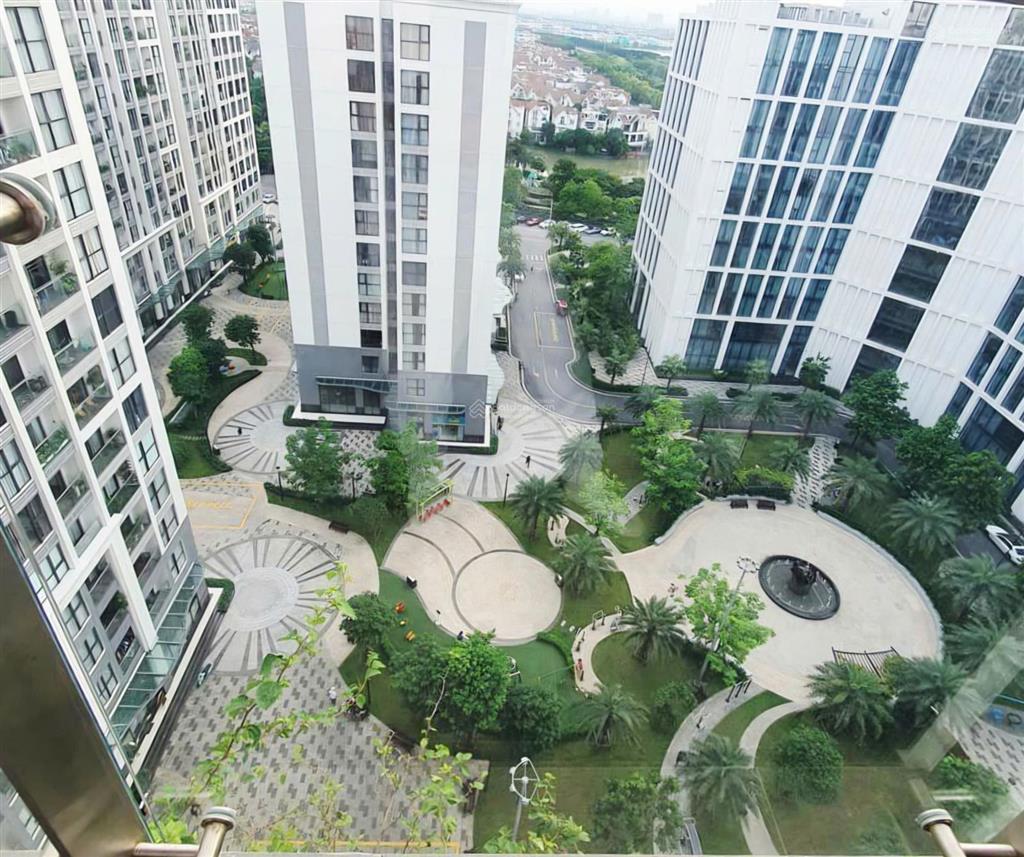 Bán căn hộ cao cấp 2pn2wc cực đẹp, giá tốt tại vinhomes symphony