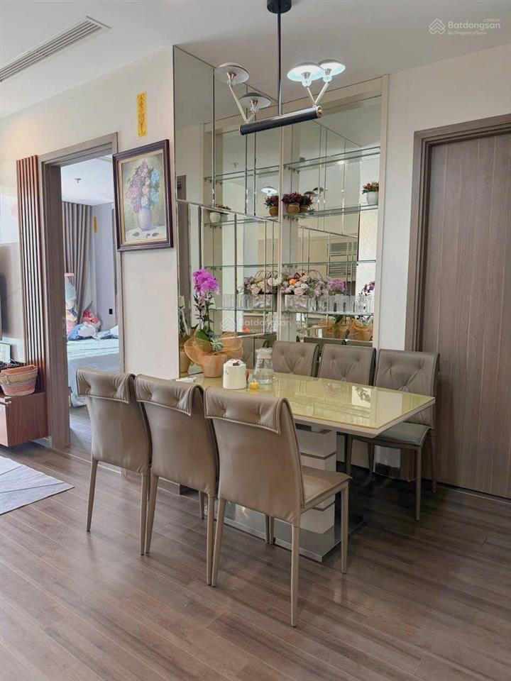 Bán căn hộ cao cấp 2pn2wc cực đẹp, giá tốt tại vinhomes symphony