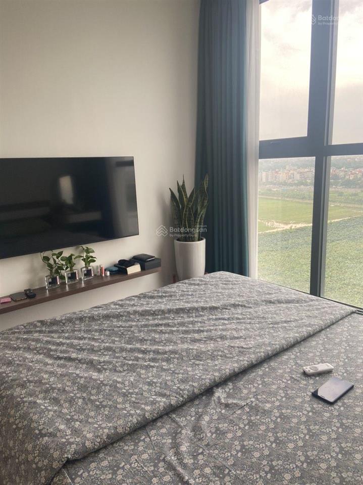 Bán gấp căn hộ 2pn2wc 66m2, giá cực tốt tại dự án vinhomes symphony