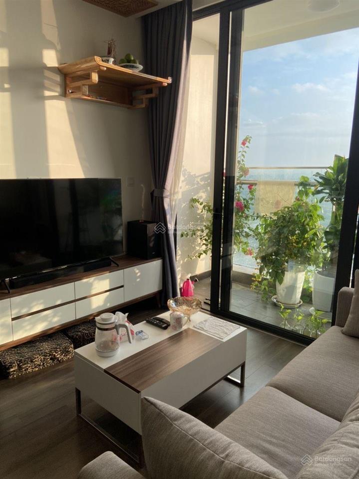 Bán gấp căn hộ 2pn2wc 66m2, giá cực tốt tại dự án vinhomes symphony