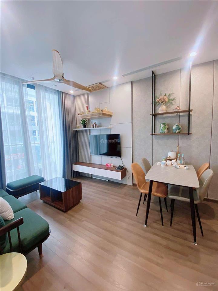 Cho thuê căn 2pn1wc siêu đẹp, giá tốt tại vinhomes symphony