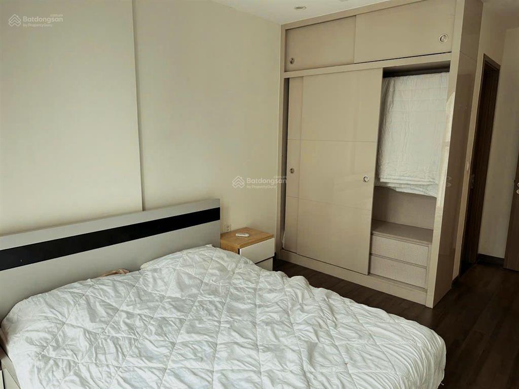Cho thuê căn 2pn2wc đẹp, giá tốt tại vinhomes symphony