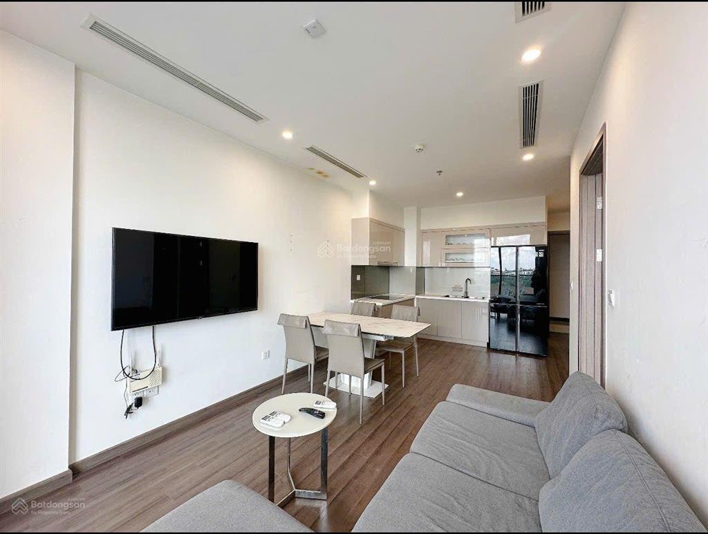 Cho thuê căn 2pn2wc tại vinhomes symphony