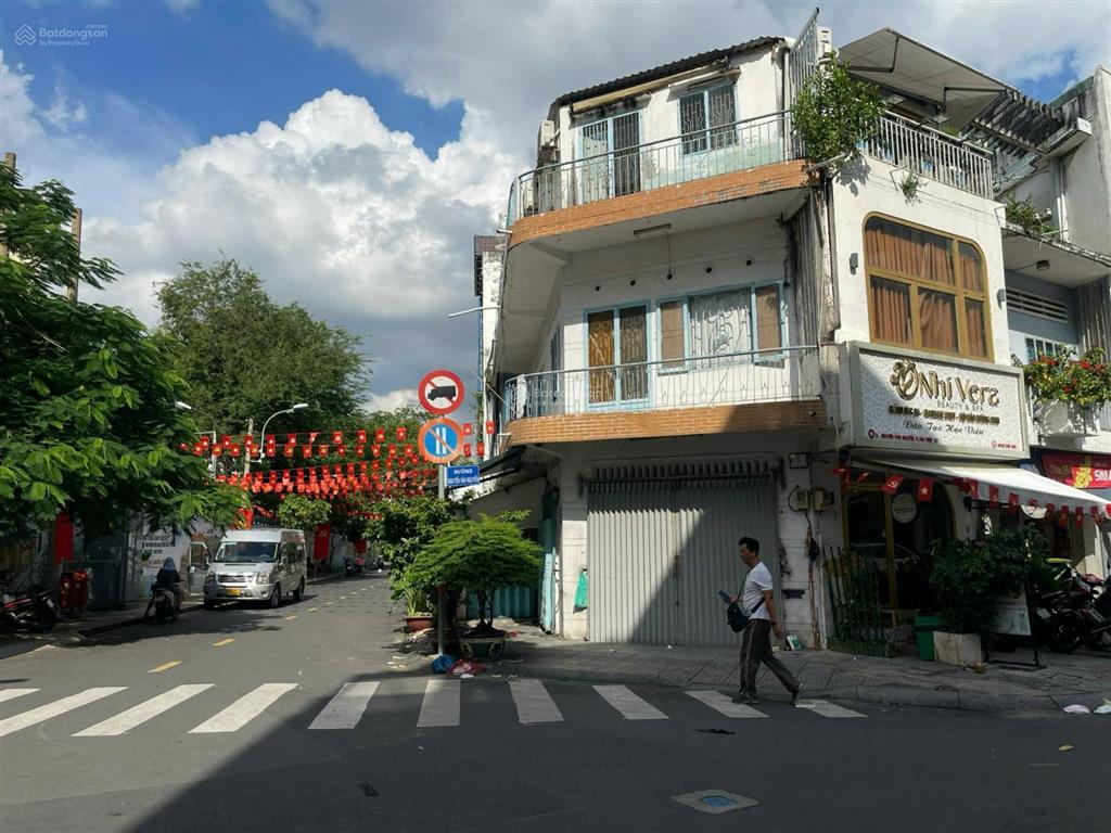 Góc 2 mặt tiền trần khánh dư + nguyễn văn nguyễn  dt 4,3m x 15m  kc 3 tầng  gía 26tỷ
