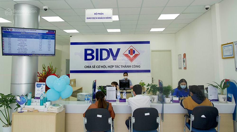 Siêu phẩm mặt tiền lớn khu bàu cát dt 10.5x18m  6tầng  hđt 155tr/tháng  gía 27 tỷ
