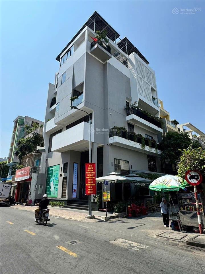 Bán gấp góc 2mt hoàng sa trần quang diệu  dt 6x25m  kc 5 tầng  hđt 120 tr/tháng  giá 25 tỷ