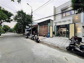 Gấp cần bán nhà 1 trệt 1 lửng chỉ 890tr