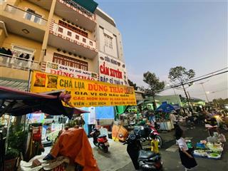 Cho thuê nhà nguyên căn mặt tiền, ngay ngã tư chợ