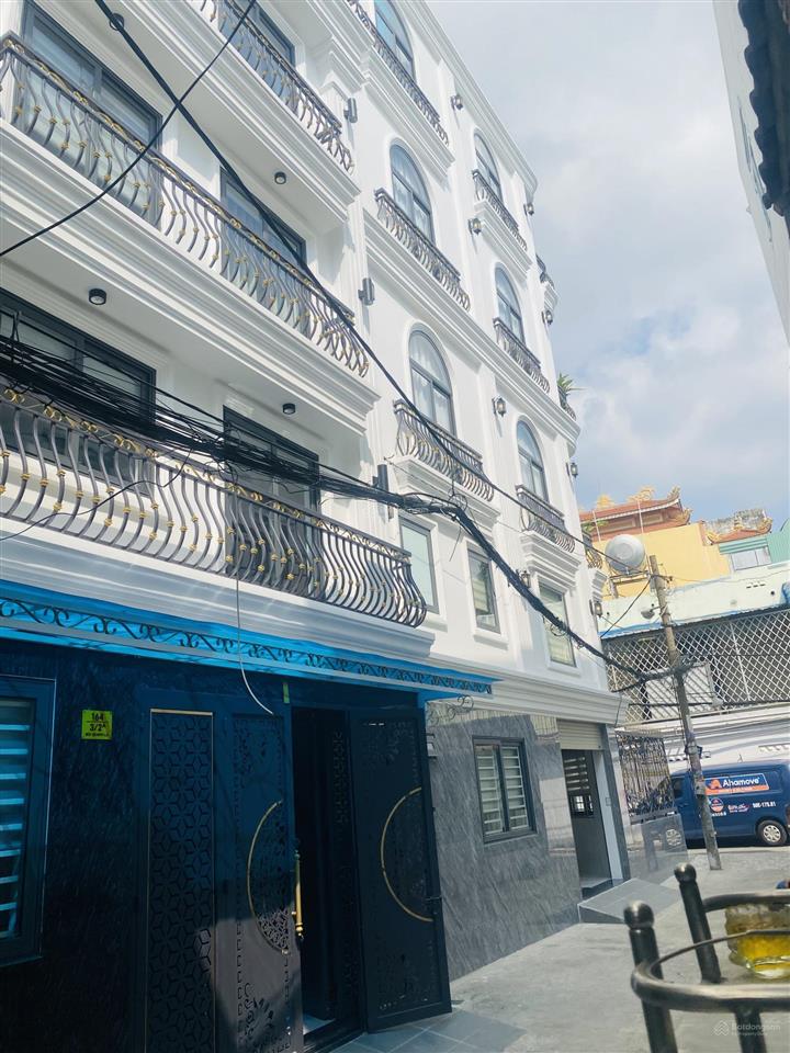 Siêu phẩm 5 tầng. thang máy. 5.5x14.hẻm 6m tặng full nội thất. ở liền. tại bùi quang là gò vấp