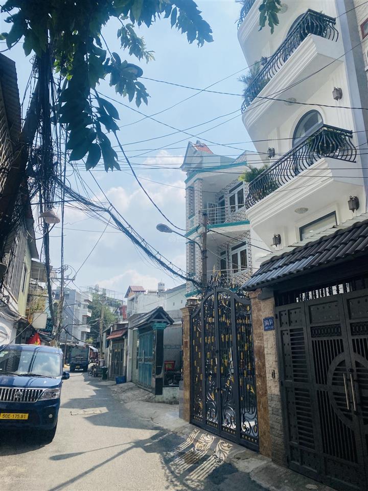 Siêu phẩm 5 tầng. thang máy. 5.5x14.hẻm 6m tặng full nội thất. ở liền. tại bùi quang là gò vấp