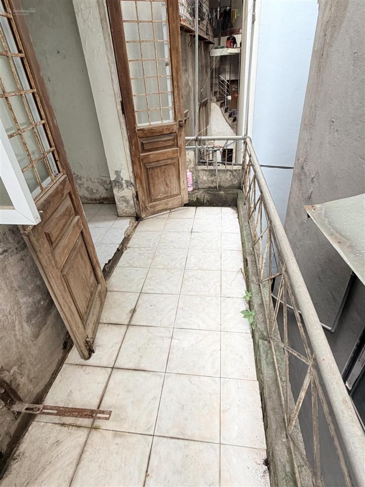 Chính chủ bán nhà phố phan đình giót, diện tích 22/26m² nhà 3 tầng. sổ đỏ riêng