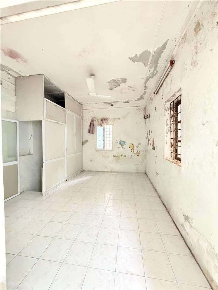 Chính chủ bán nhà phố phan đình giót, diện tích 22/26m² nhà 3 tầng. sổ đỏ riêng