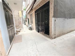 Chính chủ bán nhà phố phan đình giót, diện tích 22/26m² nhà 3 tầng. sổ đỏ riêng