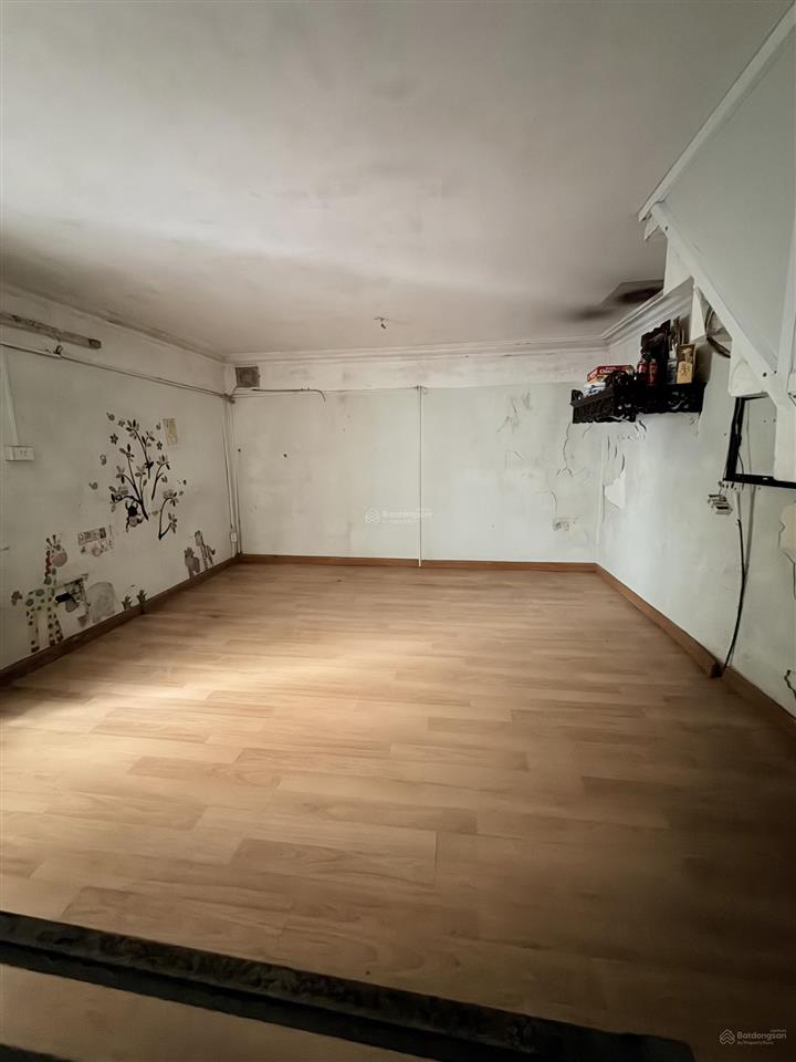 Chính chủ bán nhà phố phan đình giót, diện tích 22/26m² nhà 3 tầng. sổ đỏ riêng