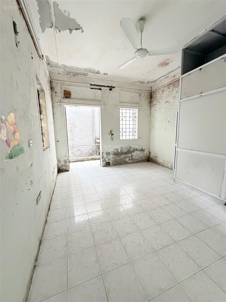 Chính chủ bán nhà phố phan đình giót, diện tích 22/26m² nhà 3 tầng. sổ đỏ riêng