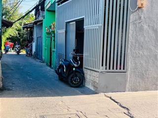 4,5 tỷ, lê văn lương, dt 70m2, 3pn3wc, 3 tầng