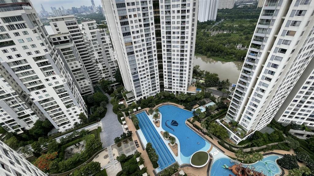 Cho thuê căn 2pn đảo kim cương view pháo hoa quận 1