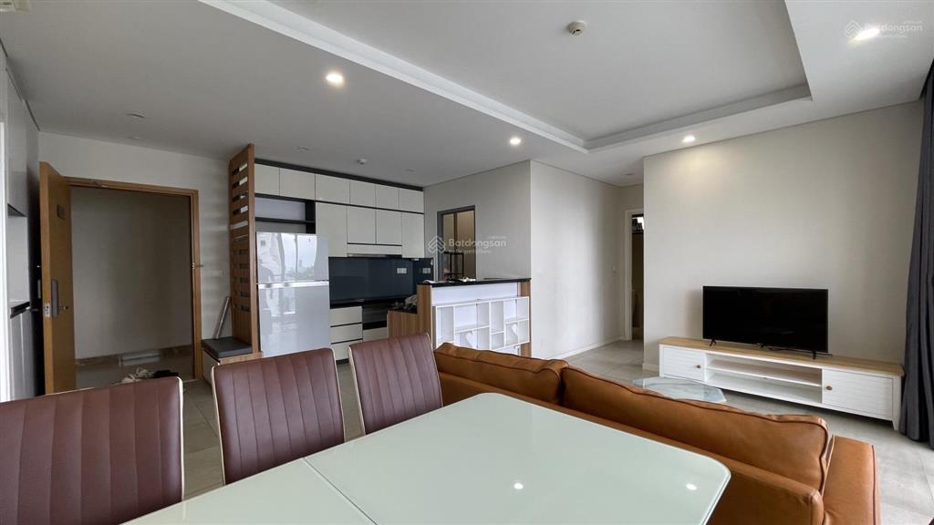 Cho thuê căn 2pn đảo kim cương view pháo hoa quận 1