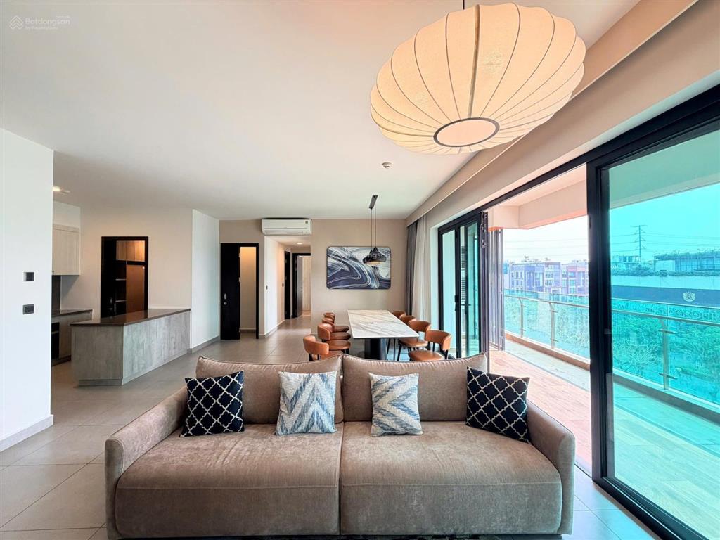 Bán căn hộ feliz en vista 4 phòng ngủ nổi bật có sân vườn, ban công đẹp, giá tốt