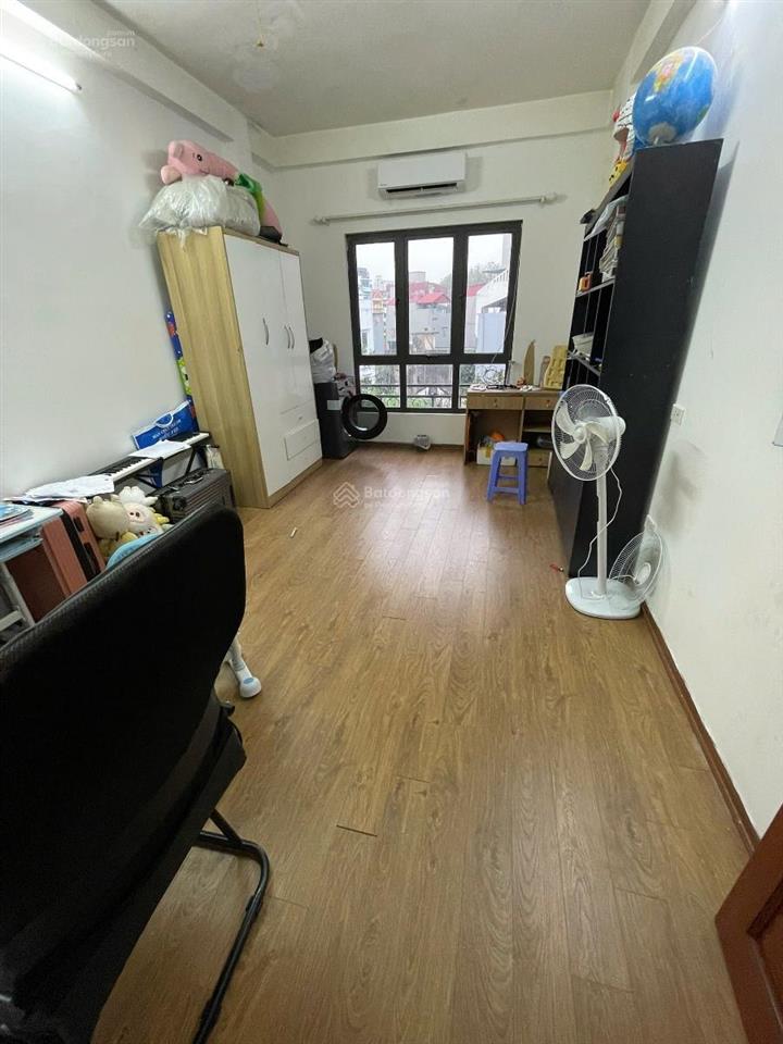 Hiếmnhà 5 tầngđường hoàng hoa thámba đìnhfull nội thấtở ngaynhỉnh 7tỷ có thương lượng tốt