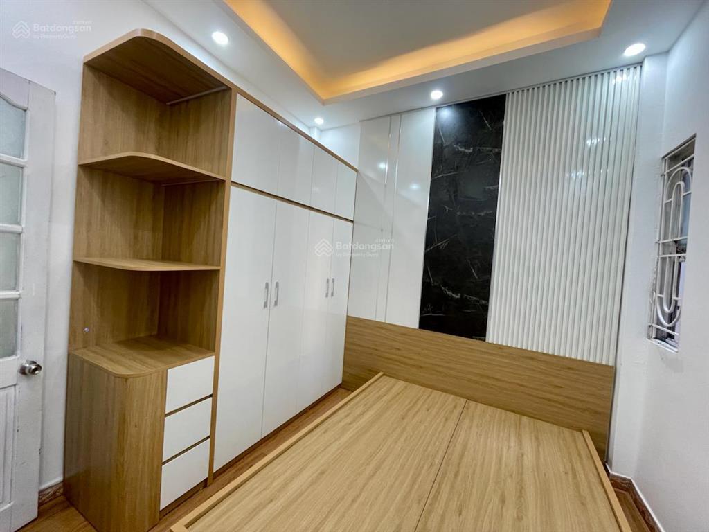 Nhà đẹpgia đình nhỏlạc long quântây hồ4 tầng đủ công năngbán nhỉnh 7 tỷ
