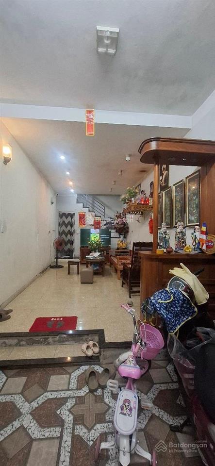 Nhà dân xây  mai dịch  cầu giấy  5 tầng  full nội thất  giá nhỉnh 8 tỷ có thương lượng